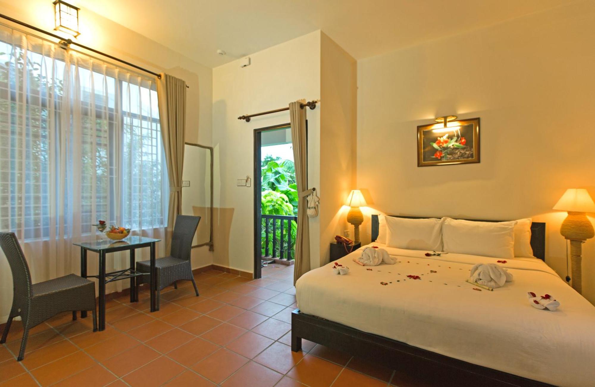 East West Villa Hoi An Room photo